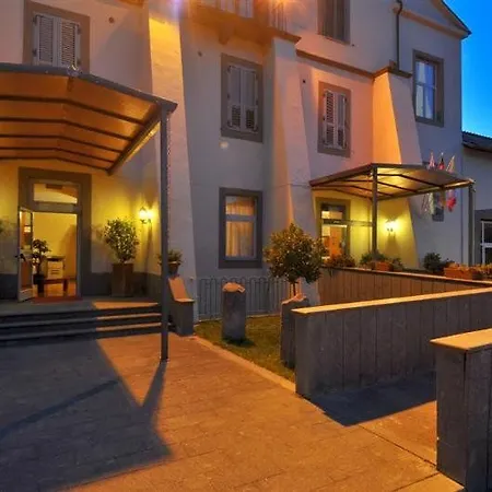 Hotel Ora Domus Viterbo 3*
