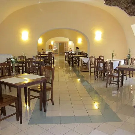 Hotel Ora Domus Viterbo 3*