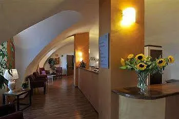 Ora Domus Viterbo * Viterbo